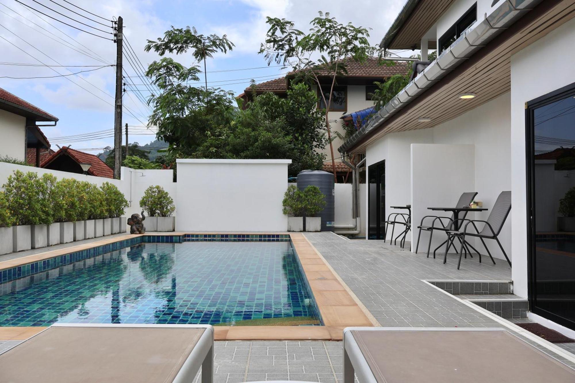 छुट्टी का घर Chonlada - 2 Bedroom Pool Access - *